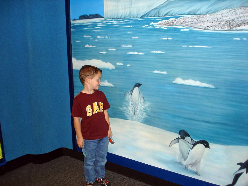 DSC01378014.jpg - Going to see the Penguins